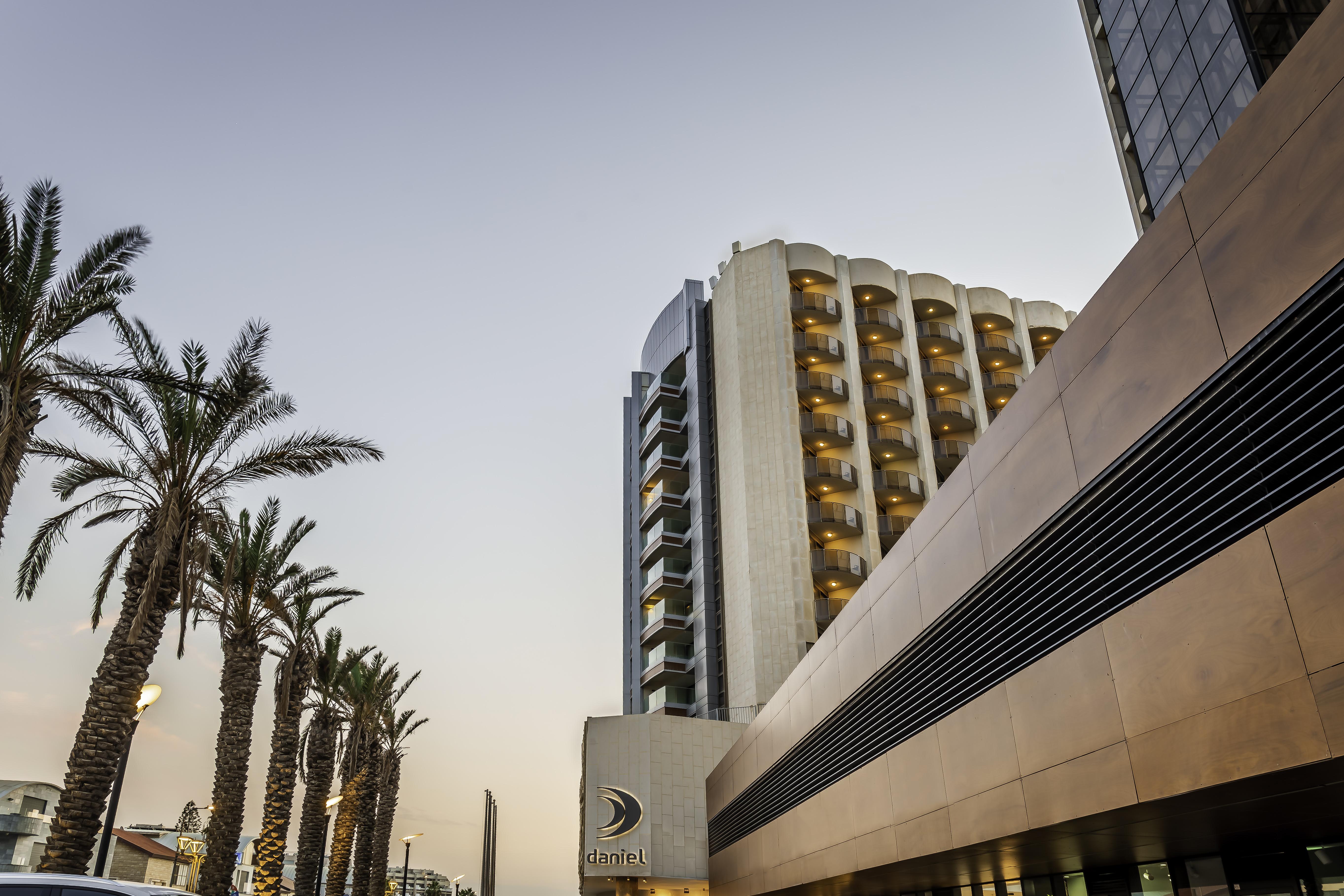 Daniel Herzliya Hotel Ngoại thất bức ảnh The hotel in 2015