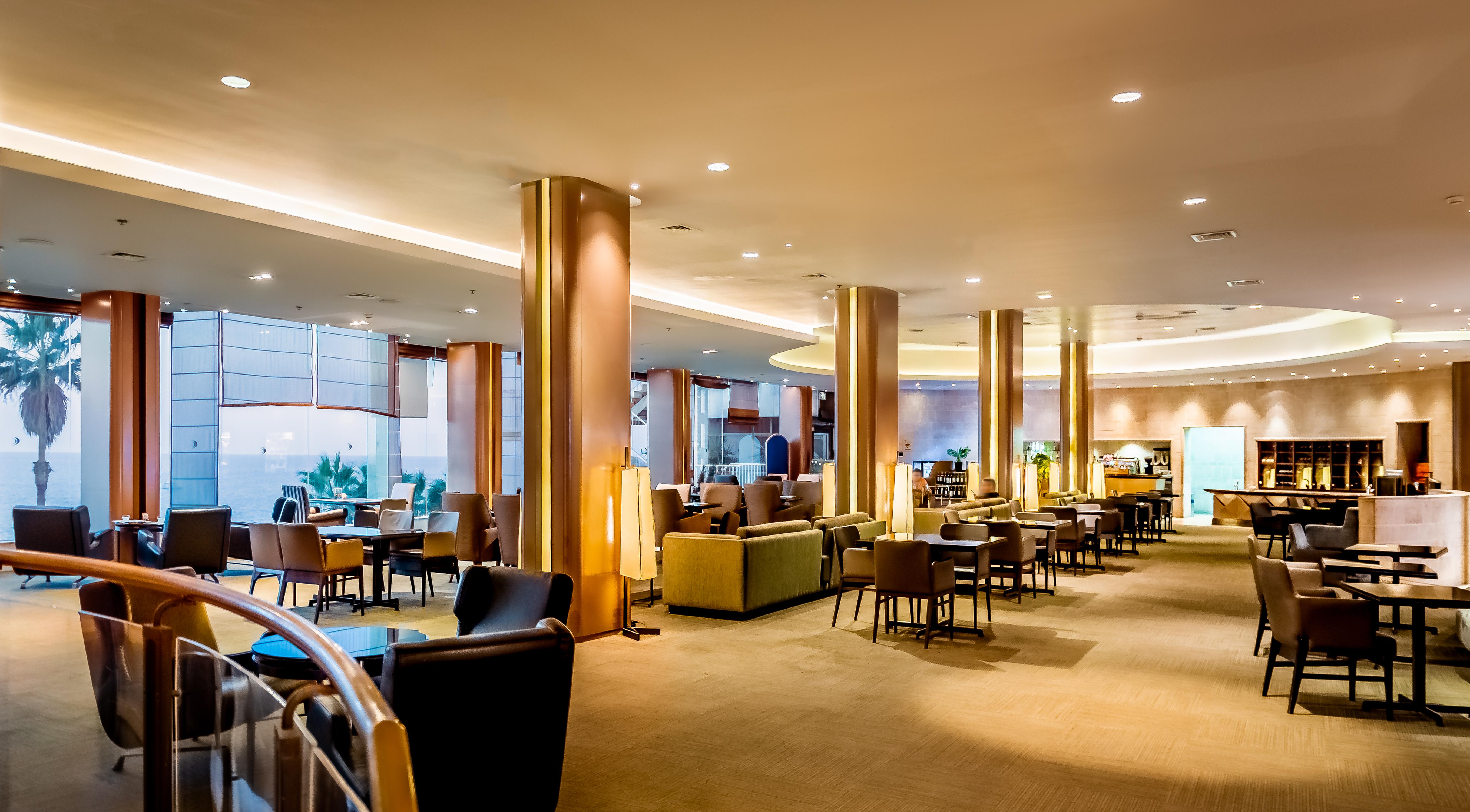 Daniel Herzliya Hotel Ngoại thất bức ảnh The lounge at the airport