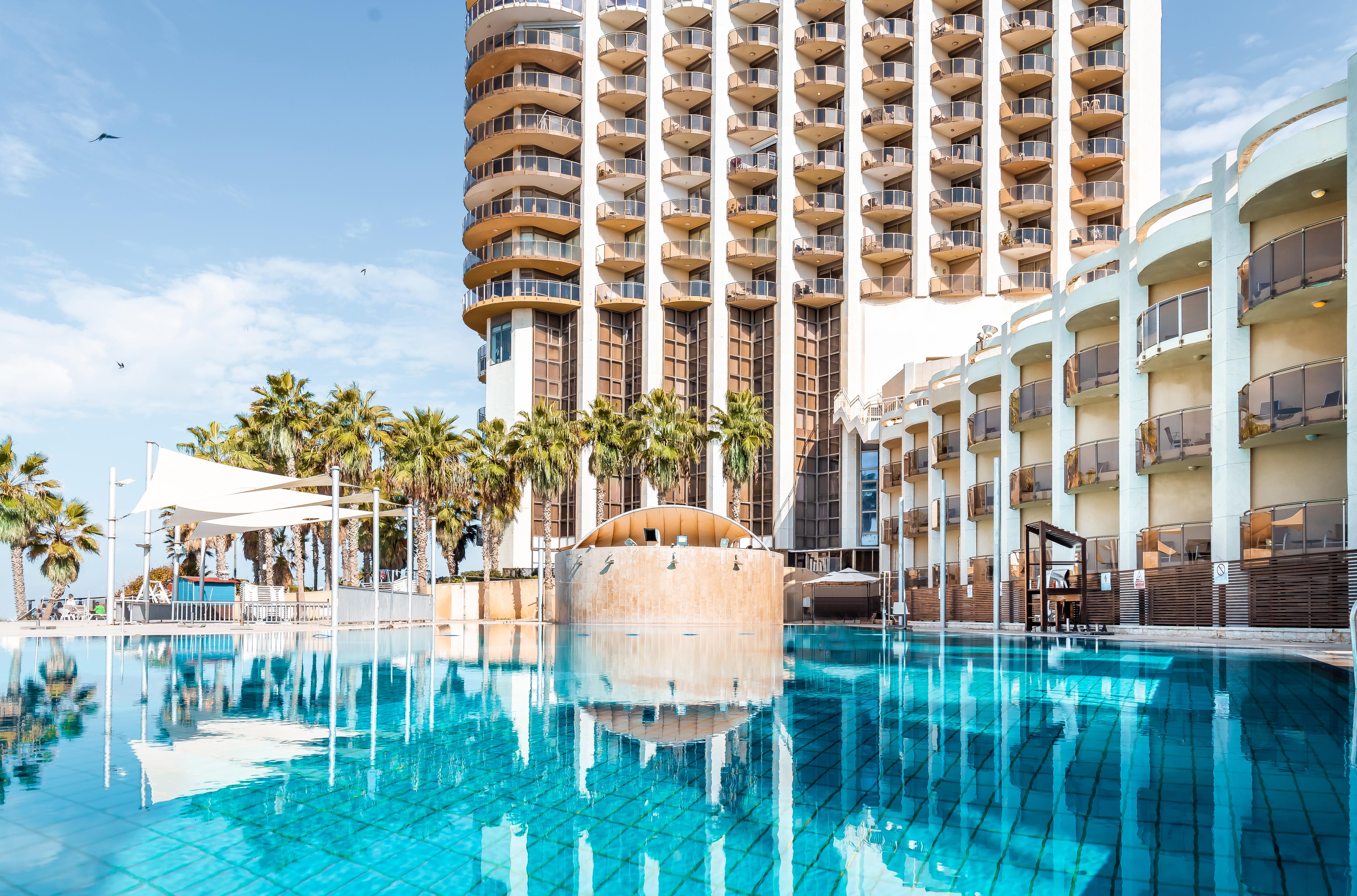 Daniel Herzliya Hotel Ngoại thất bức ảnh The pool at the Hilton San Diego Bayfront