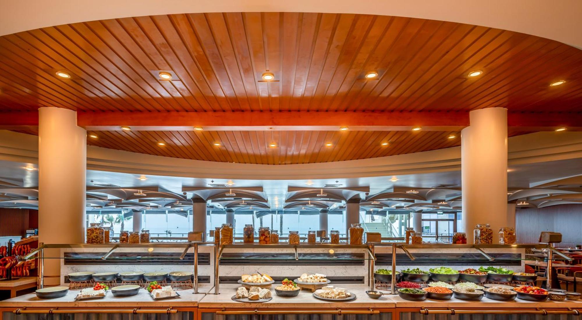 Daniel Herzliya Hotel Ngoại thất bức ảnh The buffet at the hotel